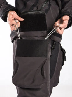 Fourth Element Argonaut 2.0 Stealth Drysuit (Made-to-Measure) -Mares Diving Shop Fourth Element Argonaut 2.0 Stealth Detail Pocket