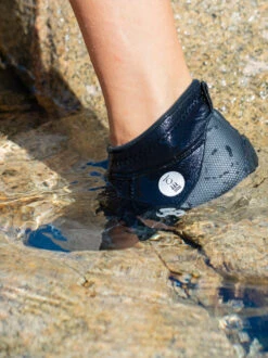 Fourth Element Rock Hopper 3mm Neoprene Boots 21 Fourth Element Rock Hopper 3mm Neoprene Boots -Mares Diving Shop Fourth Element Rock Hopper Short 3mm Boots Lifestyle Beach