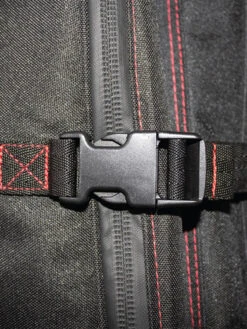 Huntmaster Artillery Spearfishing Bag -Mares Diving Shop Huntmaster Artillery Diving Bag Zip Detail