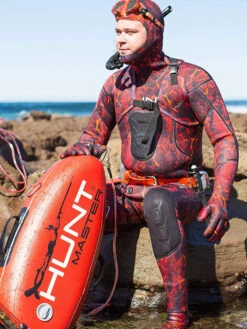 Huntmaster Burnum Huntsman 5mm Wetsuit -Mares Diving Shop Huntmaster Burnum Huntsman 5mm Wetsuit Camo Series Lifestyle Red