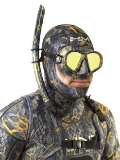 Huntmaster Camo Snorkel -Mares Diving Shop Huntmaster Camo Snorkel Lifestyle