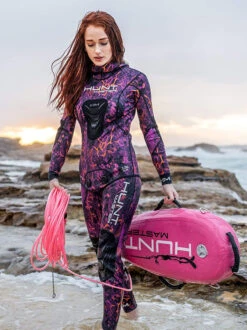 Huntmaster Burnum Huntress 1.5mm Wetsuit - Ladies -Mares Diving Shop Huntmaster Huntress Camo 1.5mm Ladies Wetsuit Lifestyle Front