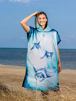Ocean Armour Manta Poncho -Mares Diving Shop Ocean Armour Turtle Poncho Female Front