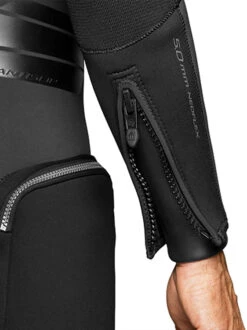 Waterproof W7 Wetsuit 5mm Ladies 21 Waterproof W7 Wetsuit 5mm Ladies -Mares Diving Shop Waterproof W7 Sleeve Zipper Detail 17352a41 5935 48cd 97b4 e86266103b24